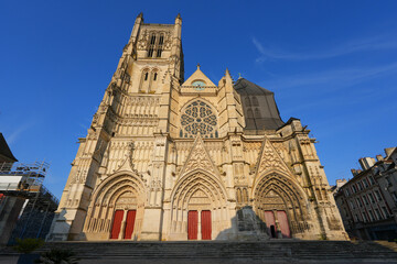 Fototapeta na wymiar Facade of the Saint Etienne cathedral of Meaux, a roman catholic church in the department of Seine et Marne near Paris, France
