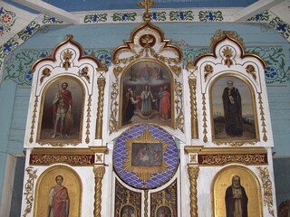 Fototapeta na wymiar An ancient Orthodox iconostasis in one of the churches-museums of Pereyaslav-Khmelnitsky, Ukraine.
