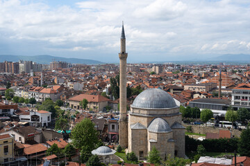 Prizren et la mosquée Sinan Pasha au Kosovo