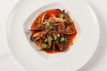 beef with vegetables,food, salad, meal, dish, dinner, plate, vegetable, cuisine, meat, healthy, lunch, delicious, vegetables, fresh, thai, green, gourmet, vegetarian, pepper, red, onion, restaurant, b