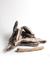 Photo still life driftwood on a white background