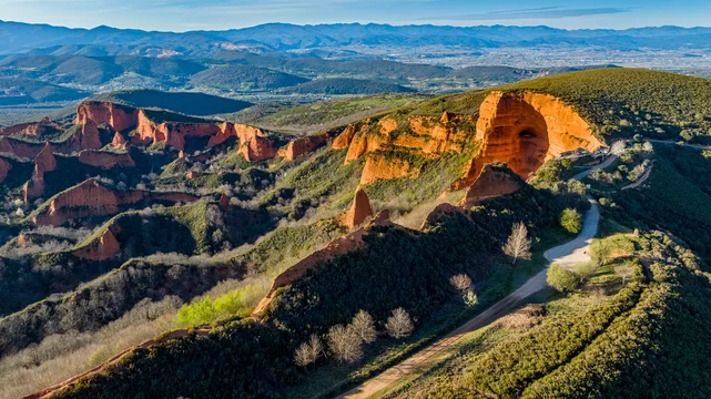 Las Médulas  - Adobe Stock
