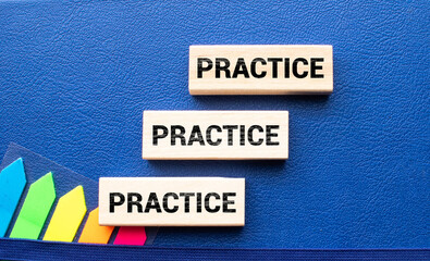 Obraz premium Practice random kind of kindness symbol. Concept words Practice random kind of kindness on wooden block.