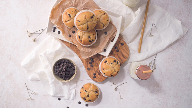 Chocolate chip muffins with milk