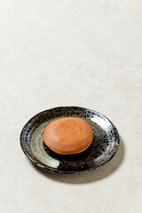 和菓子　どら焼き　しっとり、ふわふわの生地の間に粒あんがたっぷり入った美味しい和菓子