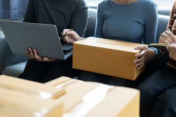 Starting an SME business, many young women sell online on the Internet. Sell Concept Ideas Online...