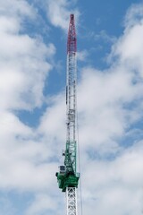 Obraz premium Vertical shot of a television tower against the sky