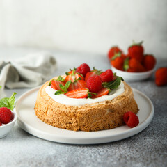 Homemade berry cake with vanilla cream