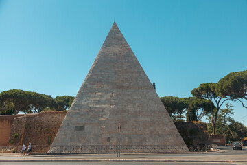 Fototapeta na wymiar The pyramid of Cestius is a Roman Era pyramid in Rome, Italy