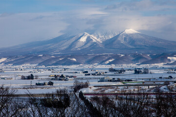 初冬の十勝岳（北海道）