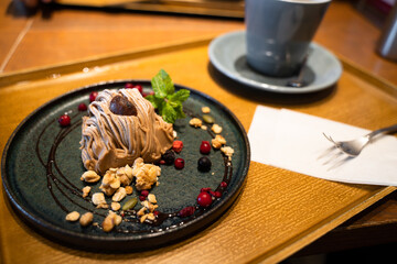 おしゃれなモンブランケーキ