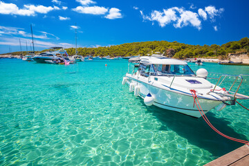 Fototapeta na wymiar Pakleni Otoci Palmizana bay turquoise beach yachting destination panoramic view