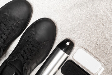 Set for cleaning black shoes from nubuck - water-repellent spray, cream paint, sponges