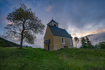 Fototapeta premium church in the mountains