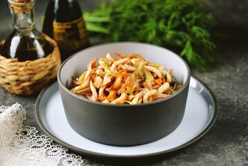 Glass noodles with squid and vegetables
