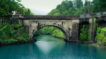Fototapeta na wymiar Most w Słowenii
