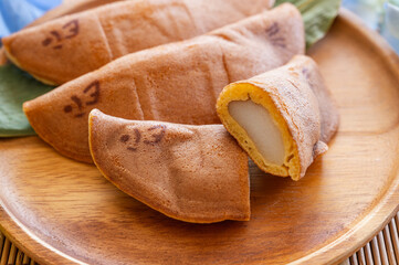 初夏の和菓子　鮎の焼菓子