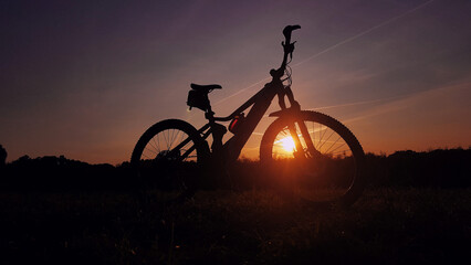 Obraz premium bike at sunset