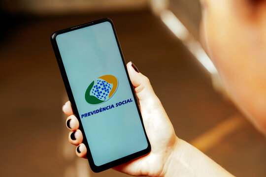 May 24, 2023, Brazil. In this photo illustration, the Previd&ecirc;ncia Social (Instituto Nacional do Seguro Social) logo is displayed on a smartphone screen.