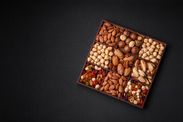 Mix of roasted macadamia nuts, cashews, pecans, almonds, raisins and dry berries