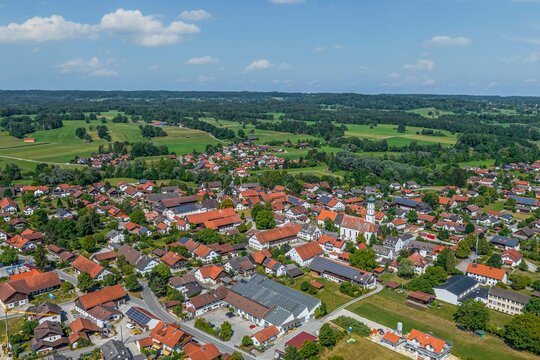 Ausblick auf Raisting am s&uuml;dlichen Ammersee
