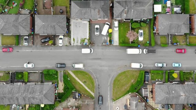 4K25FPS UK Typical street and houses aerial view