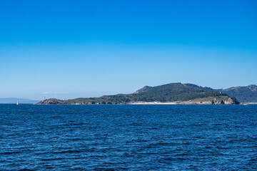 Fototapeta na wymiar Cies Islands view and Cabo Home lighthouse in Pontevedra, Galicia, Spain