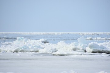 流氷の水辺 © 宏 梅沢