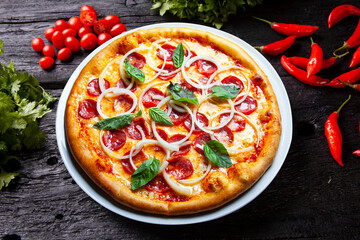 Pizza, pepperoni, onion, basil