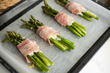 delicious green asparagus with bacon