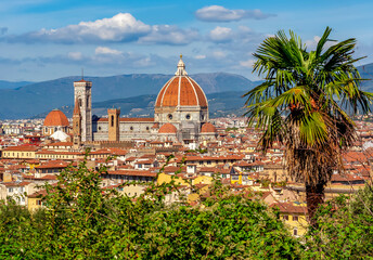 Fototapeta na wymiar Santa Maria del Fiore cathedral (Duomo) over city center, Florence, Italy