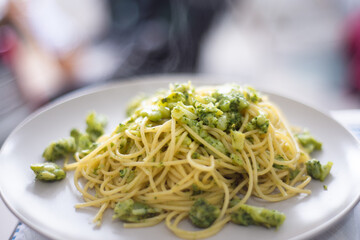 spaghetti with broccoli ready to eat!