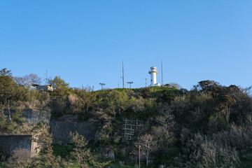 輪島港近くの高台にある竜ヶ埼灯台