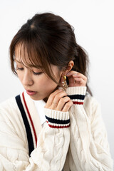 ピアスをした女性