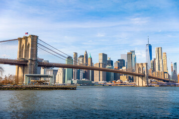 Fototapeta na wymiar Manhattan New York City skyline from Brooklyn Bridge Park