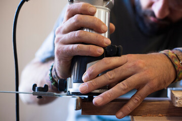Artful Woodworking: Crafting with a Router