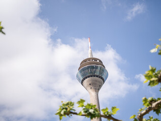 Rheinturm Düsseldorf © Paul