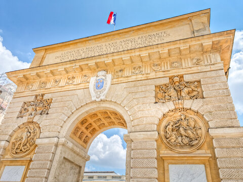 The triumphal arch Porte du Peyrou in Montpellier, France