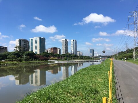 S&atilde;o Paulo natureza e a pr&aacute;tica de esportes