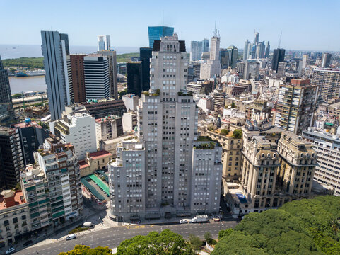 Edificio Kavanagh en la ciudad de Buenos Aires, Argentina