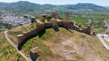 vista del El Castillo árabe de Álora en la provincia de Málaga, Andalucía