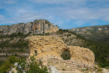 Landschaft des Luberon bei Merindol in der Provence