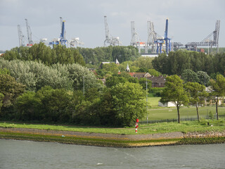 Die Hafenstadt Rotterdam in den Niederlanden