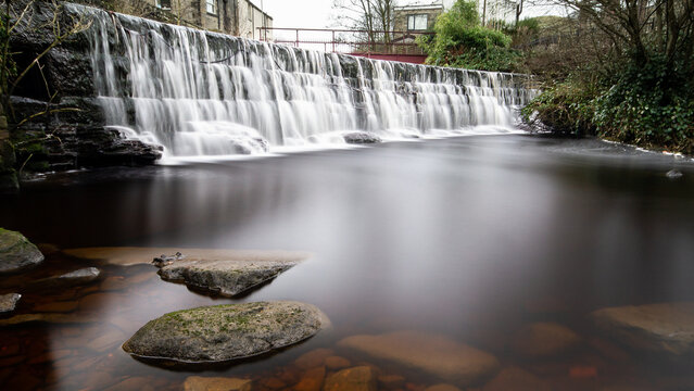 Marsden Weir, River Colne