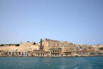 マルタ島　海から見る首都バレッタ
