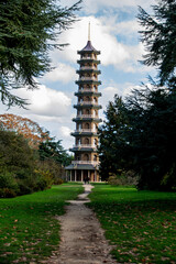 Obraz premium pavilion in the park