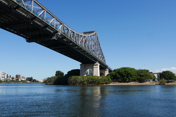 Fototapeta na wymiar Story Bridge über den Brisbane River in Brisbane