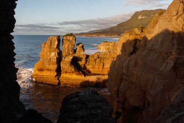 Felsenküste im ABendlicht