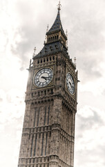 Fototapeta na wymiar Contraluz del Big Ben de Londres