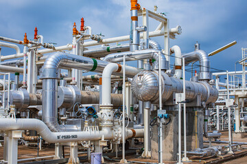 Exchanger afternoon of tank oil refinery pipeline plant steam vessel and column tank oil of...